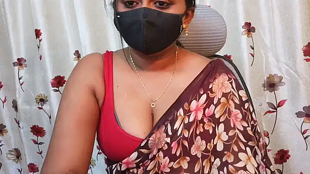 Snapshot of Pavani-Sexy chatting on 07-16-26, 04:46 Pavani-Sexy online show from 07-16-26, 04:46