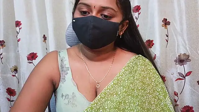 Snapshot of Pavani-Sexy chatting on 07-18-26, 05:00 Pavani-Sexy online show from 07-18-26, 05:00
