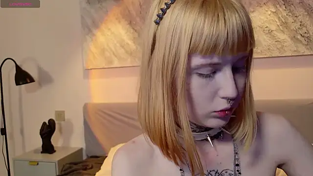 Snapshot of MilkMeSoftly chatting on 05-07-26, 08:31 MilkMeSoftly online show from 05-07-26, 08:31