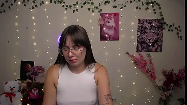 Amanda Bright  online show from 07-28-26, 02:13
