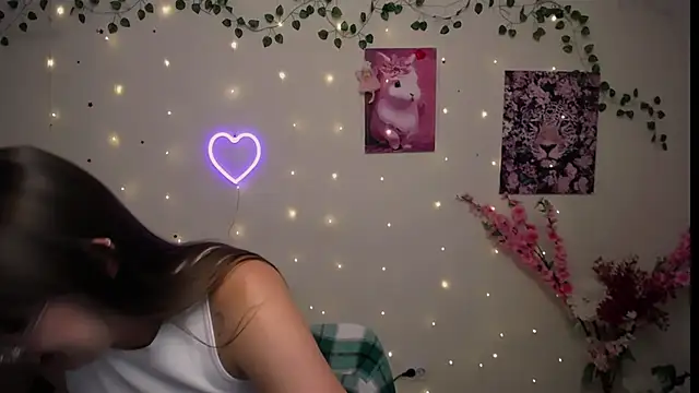 Amanda Bright  online show from 07-28-26, 03:21