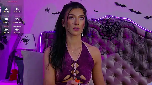 Snapshot of KinkyAmelie chatting on 10-26-25, 05:30 KinkyAmelie online show from 10-26-25, 05:30