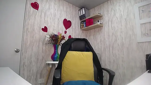 JuanKFit 45 online show from 02-18-26, 03:24