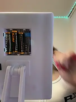 Snapshot of EvvaBBW chatting on 12-17-25, 02:01 EvvaBBW online show from 12-17-25, 02:01