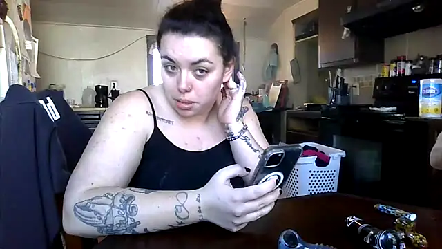 Snapshot of princessbr_013 chatting on 02-15-26, 07:32 princessbr 013 online show from 02-15-26, 07:32