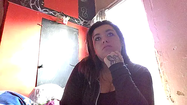 Snapshot of princessbr_013 chatting on 03-01-26, 01:57 princessbr 013 online show from 03-01-26, 01:57