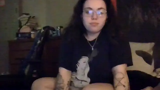 Snapshot of princessbr_013 chatting on 03-06-26, 01:35 princessbr 013 online show from 03-06-26, 01:35