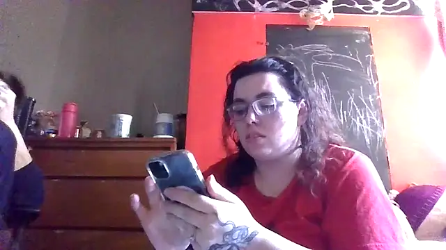 Snapshot of princessbr_013 chatting on 03-12-26, 01:28 princessbr 013 online show from 03-12-26, 01:28