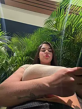 BellaLeclair online show from 03-10-26, 11:43