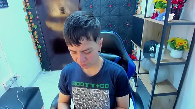  Hannah Hot online show from 04-09-26, 02:55