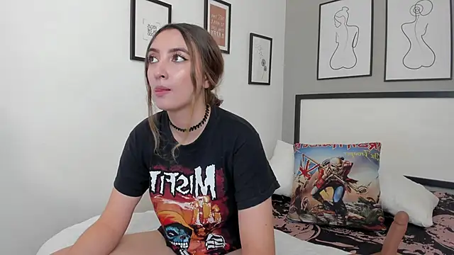 Alice Dickinssonn online show from 03-02-26, 08:59