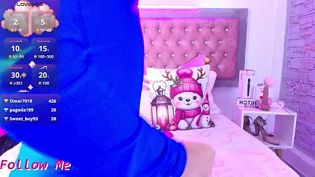 Snapshot of Bonn_Glow chatting on 12-20-25, 03:35 Bonn Glow online show from 12-20-25, 03:35