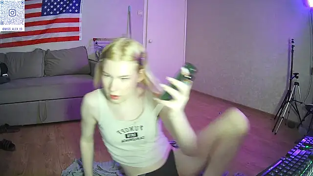 Sasyhk0 online show from 07-28-26, 03:21