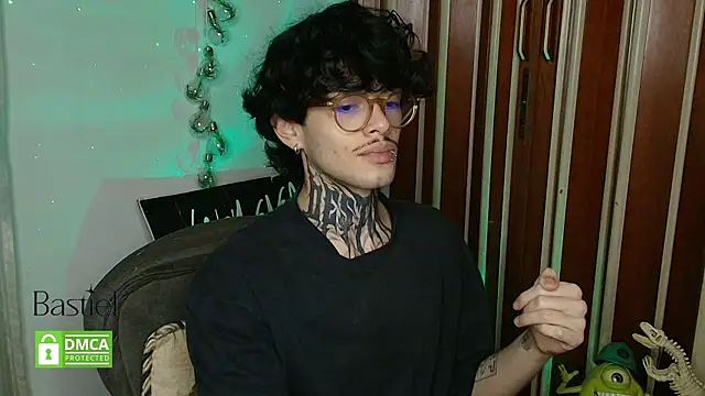 Mihail leroy online show from 10-02-25, 01:45