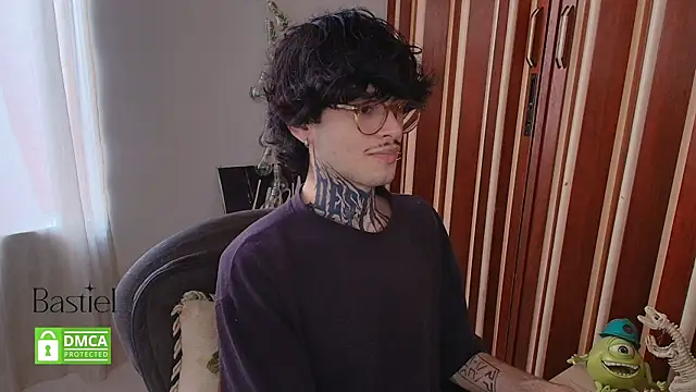 Mihail leroy online show from 10-10-25, 08:19