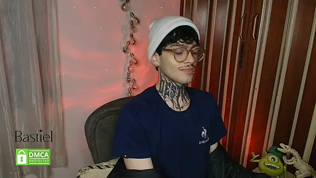 Mihail leroy online show from 10-18-25, 12:35