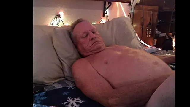 Pussyeat2please online show from 10-23-25, 09:52