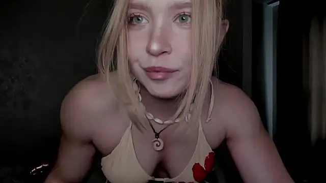 Snapshot of VanillaLivitski chatting on 09-21-25, 11:23 VanillaLivitski online show from 09-21-25, 11:23