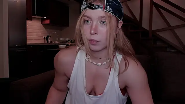 Snapshot of VanillaLivitski chatting on 10-10-25, 11:09 VanillaLivitski online show from 10-10-25, 11:09