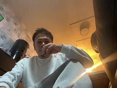 Snapshot of muut1215 chatting on 03-02-26, 04:03 muut1215 online show from 03-02-26, 04:03