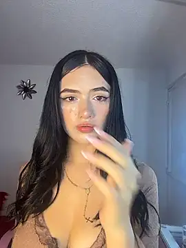 Snapshot of mandy222_ chatting on 03-12-26, 05:35 mandy222 online show from 03-12-26, 05:35