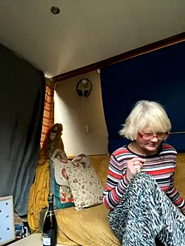 ladyboatlady online show from 11-23-25, 03:23