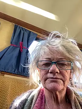 ladyboatlady online show from 04-30-26, 06:31