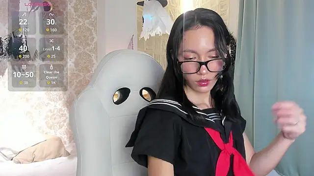 Snapshot of LilyThea chatting on 10-15-25, 08:53 LilyThea online show from 10-15-25, 08:53