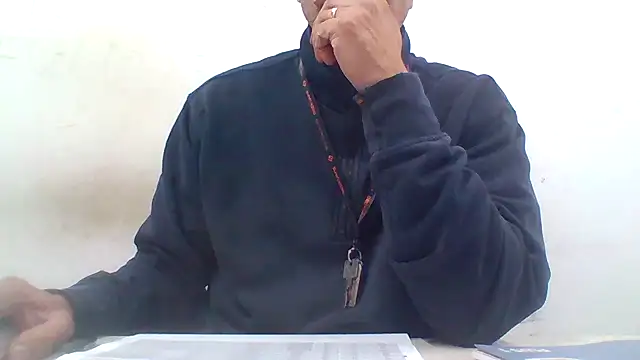 Snapshot of sasatimido chatting on 10-06-25, 09:29 sasatimido online show from 10-06-25, 09:29