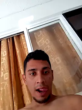 Snapshot of MasonOconnor chatting on 09-23-25, 01:25 MasonOconnor online show from 09-23-25, 01:25