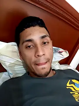 Snapshot of MasonOconnor chatting on 10-02-25, 01:18 MasonOconnor online show from 10-02-25, 01:18