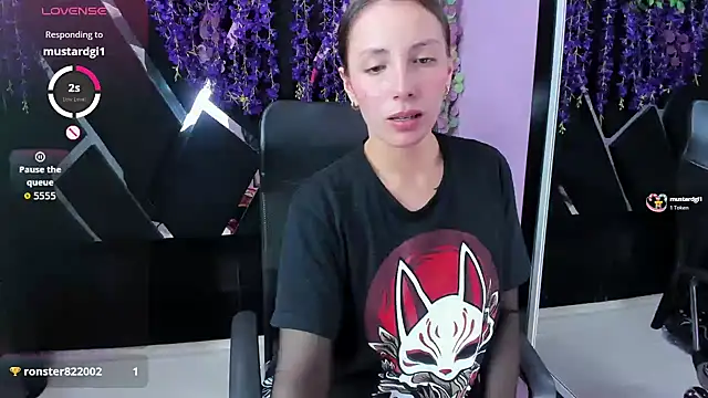 Snapshot of paula_miler1 chatting on 12-17-25, 02:23 paula miler1 online show from 12-17-25, 02:23