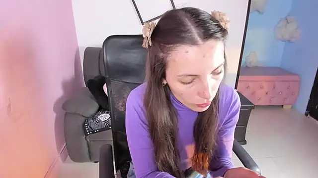 Snapshot of paula_miler1 chatting on 02-04-26, 01:39 paula miler1 online show from 02-04-26, 01:39