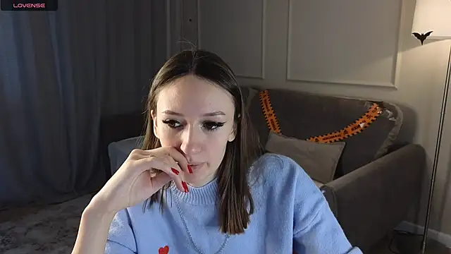 cutienaughtygirl online show from 11-17-25, 08:42