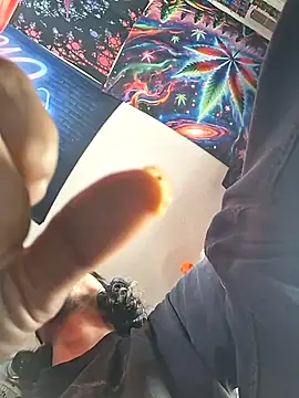 Snapshot of MeTazty294 chatting on 11-12-25, 08:52 MeTazty294 online show from 11-12-25, 08:52