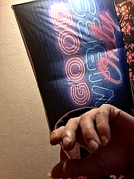 Snapshot of MeTazty294 chatting on 11-28-25, 12:46 MeTazty294 online show from 11-28-25, 12:46