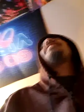 Snapshot of MeTazty294 chatting on 12-18-25, 08:59 MeTazty294 online show from 12-18-25, 08:59