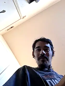 Snapshot of MeTazty294 chatting on 12-21-25, 09:11 MeTazty294 online show from 12-21-25, 09:11