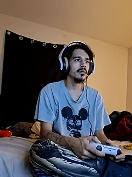 Snapshot of MeTazty294 chatting on 02-26-26, 04:44 MeTazty294 online show from 02-26-26, 04:44