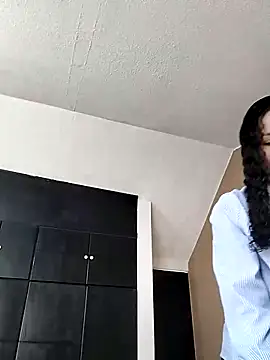 Snapshot of SofiaDelicia chatting on 10-13-25, 01:44 SofiaDelicia online show from 10-13-25, 01:44