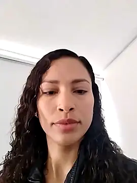 Snapshot of SofiaDelicia chatting on 10-18-25, 01:56 SofiaDelicia online show from 10-18-25, 01:56