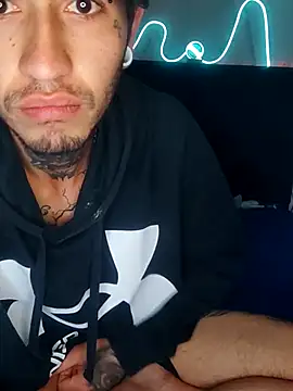 Snapshot of Tattoboy19cm chatting on 10-02-25, 03:57 Tattoboy19cm online show from 10-02-25, 03:57