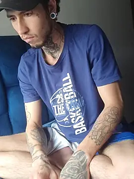 Snapshot of Tattoboy19cm chatting on 11-30-25, 09:08 Tattoboy19cm online show from 11-30-25, 09:08