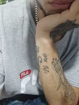 Snapshot of Tattoboy19cm chatting on 12-04-25, 03:16 Tattoboy19cm online show from 12-04-25, 03:16