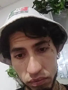 Snapshot of Tattoboy19cm chatting on 12-05-25, 06:22 Tattoboy19cm online show from 12-05-25, 06:22