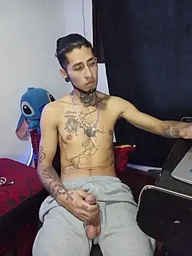 Snapshot of Tattoboy19cm chatting on 05-16-26, 02:19 Tattoboy19cm online show from 05-16-26, 02:19