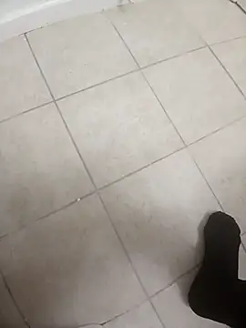 Snapshot of DenverTodd chatting on 09-26-25, 01:37 DenverTodd online show from 09-26-25, 01:37