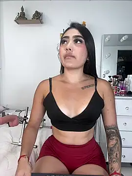 EmiilyEvans  online show from 07-22-26, 06:22