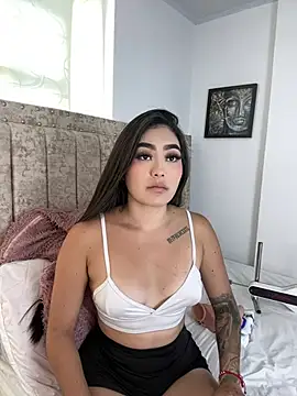 EmiilyEvans  online show from 07-25-26, 08:39