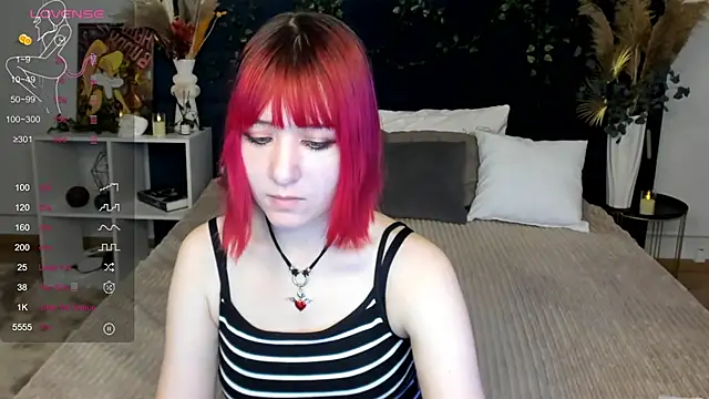 Snapshot of Ketrin_Jones chatting on 11-08-25, 03:23 Ketrin Jones online show from 11-08-25, 03:23